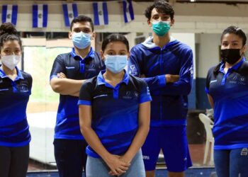 Esgrimistas salvadoreños a base de entrenamiento en Colombia