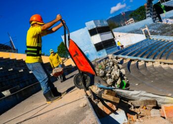 Remodelación del Estadio Mágico González avanza con trabajo de privados de libertad