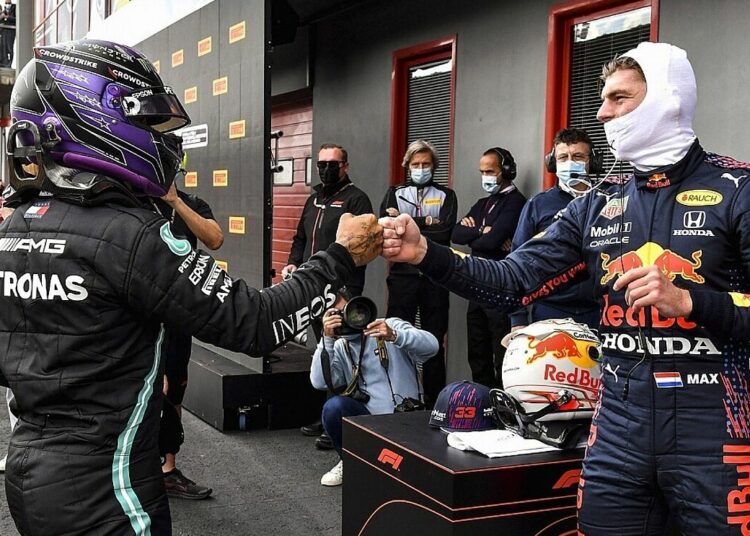 Hamilton y Verstappen podrían ser sancionados en plena definición por el título de la Fórmula 1