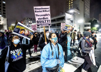 Disturbios en varias ciudades de Estados Unidos tras la absolución de Kyle Rittenhouse, el joven que mató a dos personas durante una protesta de Black Lives Matter en 2020