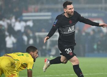 Messi anota su primer gol en la Ligue 1 y cierra la victoria del PSG 3-1 sobre el Nantes