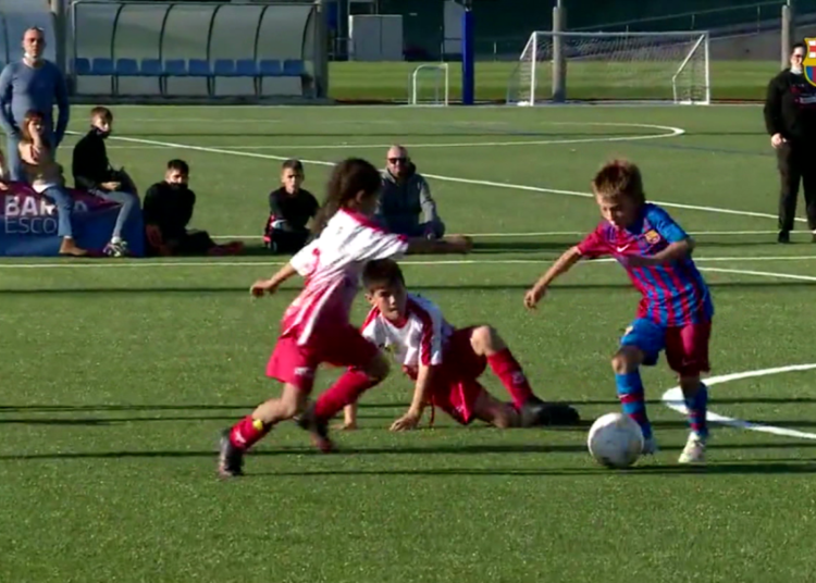 Pedrito Juárez, el argentino de 7 años que hace goles como Messi y deslumbra al Barcelona