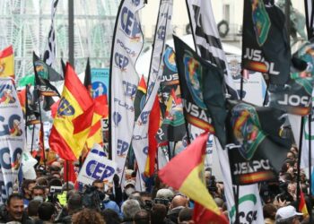 Miles de policías marcharon en Madrid contra el Gobierno de Pedro Sánchez