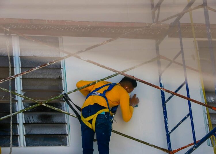 Privados de libertad realizan trabajos de mantenimiento en distintas delegaciones de la PNC