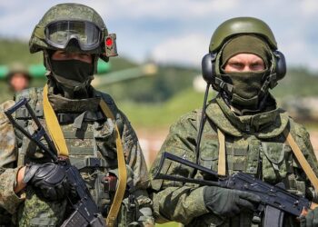 (VIDEO) Equipos de combate de morteros destruyen un enemigo simulado durante unos ejercicios en Rusia