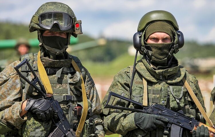(VIDEO) Equipos de combate de morteros destruyen un enemigo simulado durante unos ejercicios en Rusia