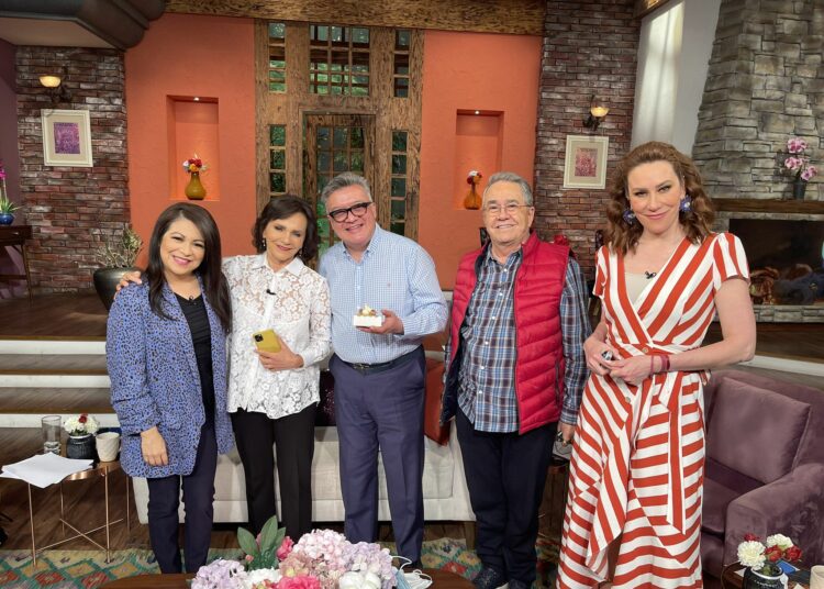 Un reportero de «Ventaneando» denunció robo de su teléfono y posible filtración de datos personales