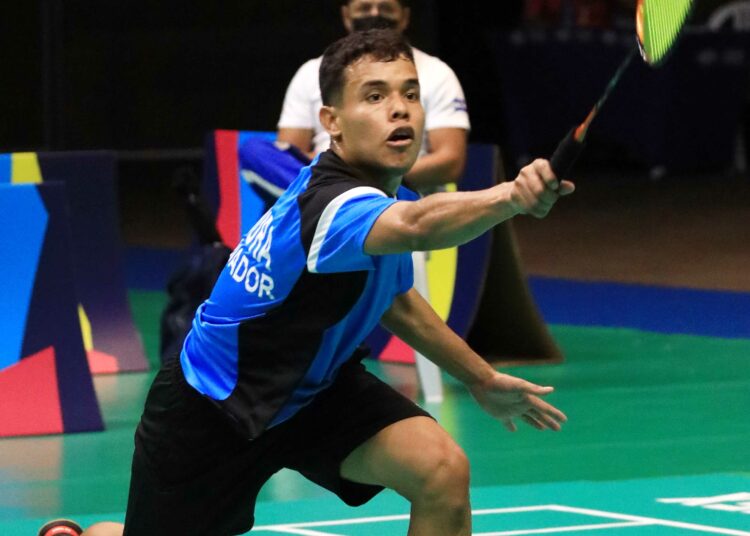 El salvadoreño Uriel Canjura disputa hoy la final de bádminton
