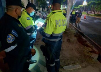 Detienen a sujeto por negarse a realizarse la prueba de alcotest