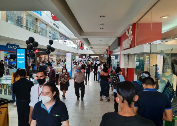 Defensoría alerta a los consumidores ante aumento de precios en dispositivos electrónicos y electrodomésticos previo al «Viernes Negro»