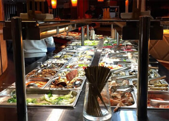 Impiden el acceso a un cliente habitual de un bufé libre por comer demasiado