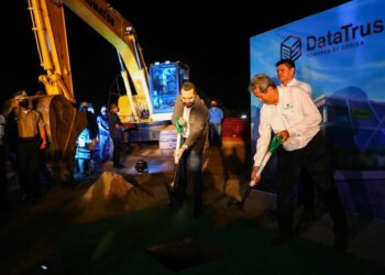 Presidente Bukele coloca la primera piedra del primer centro de datos certificado de El Salvador