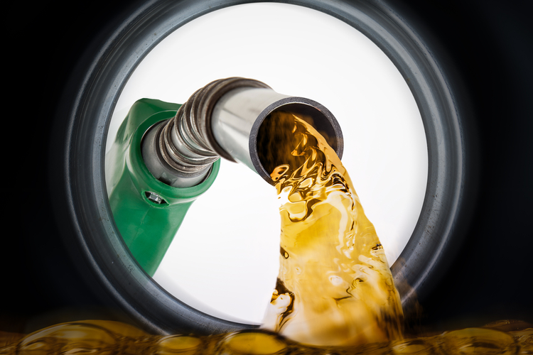 Economía anuncia nuevo incremento de hasta $0.16 en precios de los combustibles