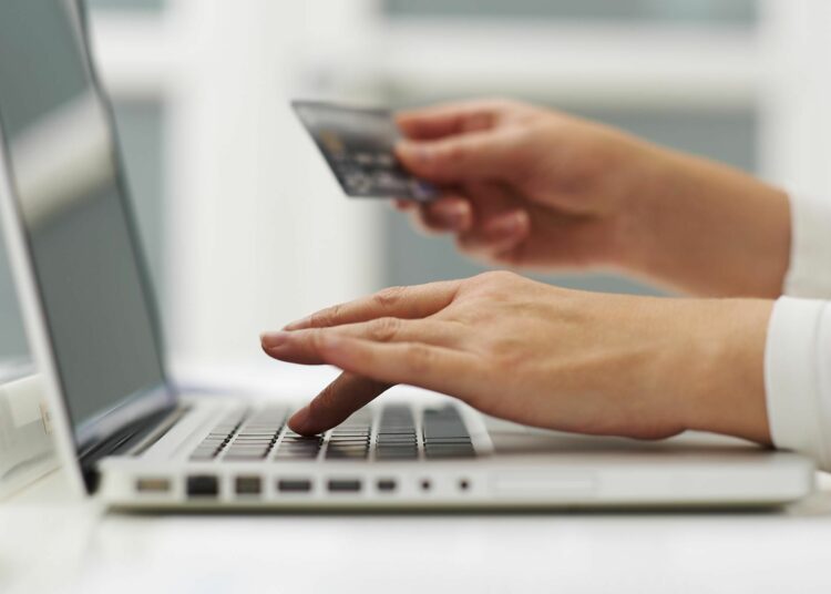 Eliminan el pago de aranceles por compras no comerciales en línea menores a $300