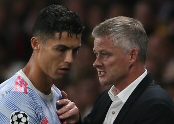 Ex figura del fútbol inglés aseguró que “Cristiano Ronaldo arruinó a Solskjaer”