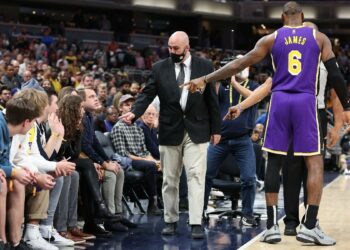 Éste fue el motivo por el que LeBron echó a dos aficionados de Indiana