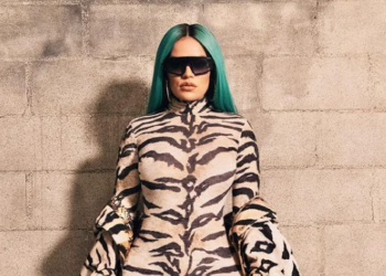 Karol G voló la red con su increíble figura