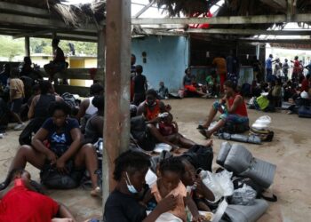 HRW insta a Canadá, EE.UU. y México a que cesen «abusos» a migrantes