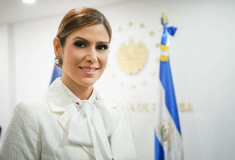 Milena Mayorga pide al poder político de Washington «que examine más de cerca la transformación en curso» en El Salvador