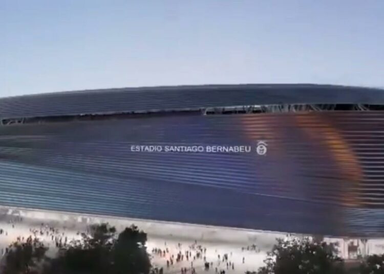(VIDEO) El insólito error en el nuevo estadio del Real Madrid que fue descubierto por alumnos de una escuela primaria
