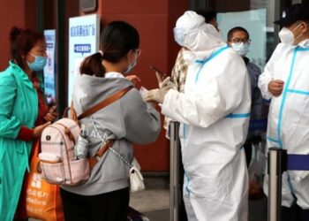 Una ciudad china ofrece 15.000 dólares a quienes identifiquen a contagiados con Covid-19