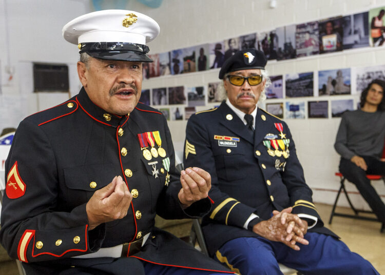 Dos hermanos latinos, veteranos de la Guerra de Vietnam, luchan para no ser deportados, revela un documental