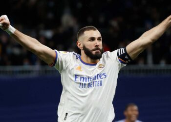 Real Madrid vence 1-0 al Athletic, se escapa en la punta