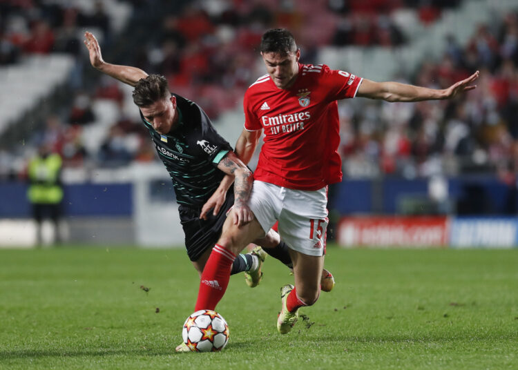 Empate a uno entre Manchester United y Young Boys y termina líder de su grupo