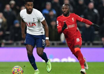 Tottenham Hotspur y Liverpool se reparten los puntos y empatan 2-2