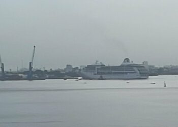 Colombia niega el desembarque a un crucero con siete personas contagiadas de covid-19
