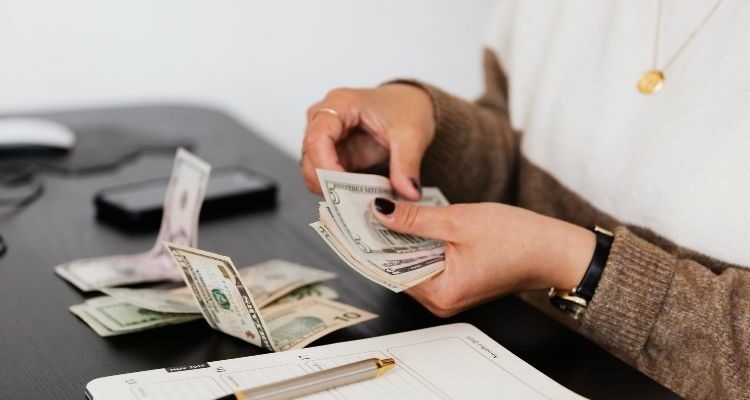 Diputados emiten dictamen favorable para eliminar impuesto de renta a aguinaldos de hasta $1,100