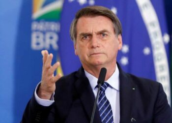 Jair Bolsonaro prohibió a las escuelas de Brasil que les exijan a sus alumnos estar vacunados contra el COVID-19