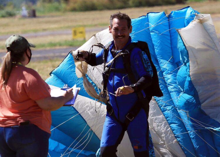 Tras una pausa de seis años regresó el campeonato nacional de paracaidismo