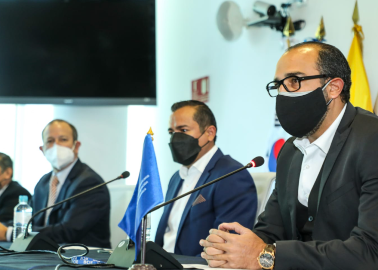 El Salvador firma convenio para ejecutar proyectos en favor de escuelas públicas