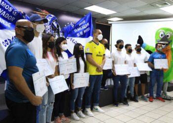 INDES premió a medallistas mundiales y panamericanos junior