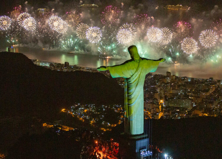 Río de Janeiro canceló su tradicional fiesta de fin de año tras la detección de los primeros casos de la variante Ómicron en Brasil