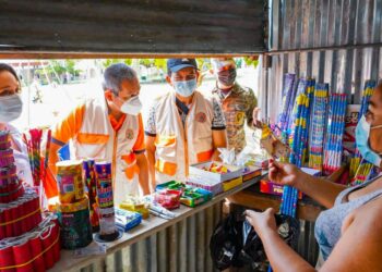 Autoridades continúan verificaciones en puntos de ventas de productos pirotécnicos en Chalatenango