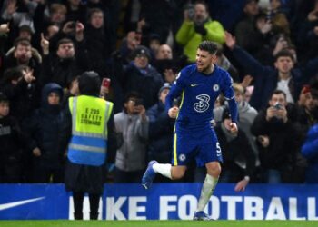 Agónica victoria del Chelsea para no perderle pisada al Manchester City