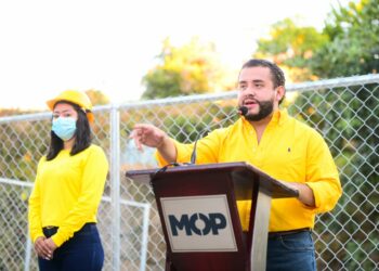 Obras Públicas entrega obra de mitigación de riesgos a familias de la colonia San Juan, San Salvador