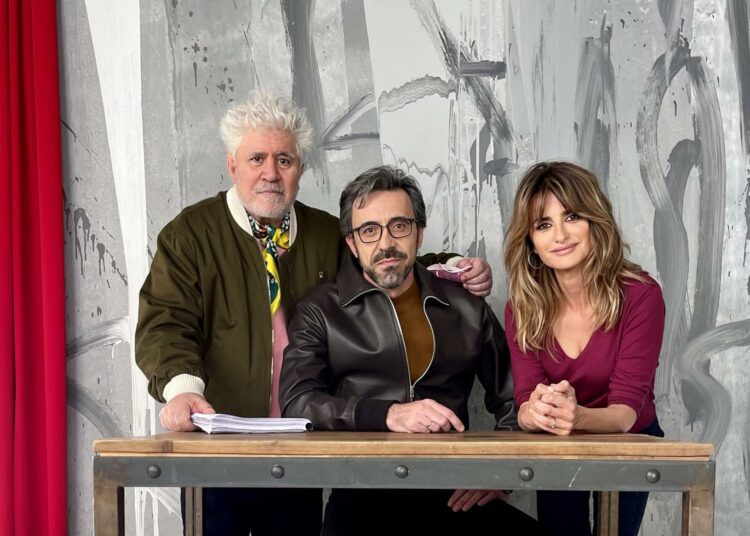 “Madres Paralelas” de Pedro Almodóvar y Javier Bardem, nominados a los Globos de Oro 2022