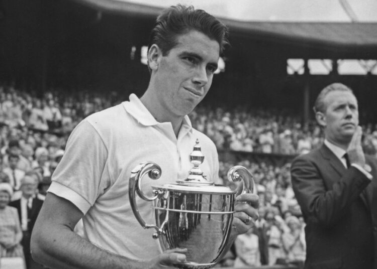 Fallece a los 83 años Manolo Santana, leyenda del tenis español