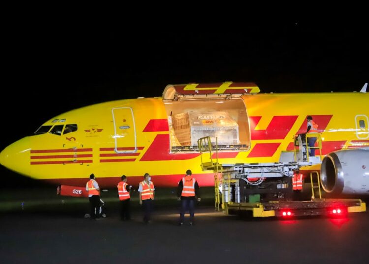 Nuevo lote de vacunas llega al país para seguir inmunizando a más salvadoreños