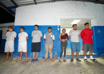 Caen pandilleros tras operativo de la PNC en Santa Ana y Apopa