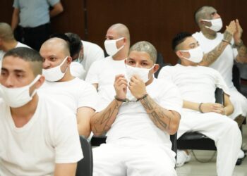 Envían a juicio a 38 pandilleros de la estructura 18 de Soyapango por extorsión, homicidio y tráfico de drogas