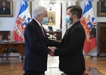 Piñera recibió a Boric en el Palacio de La Moneda para coordinar la transición en Chile