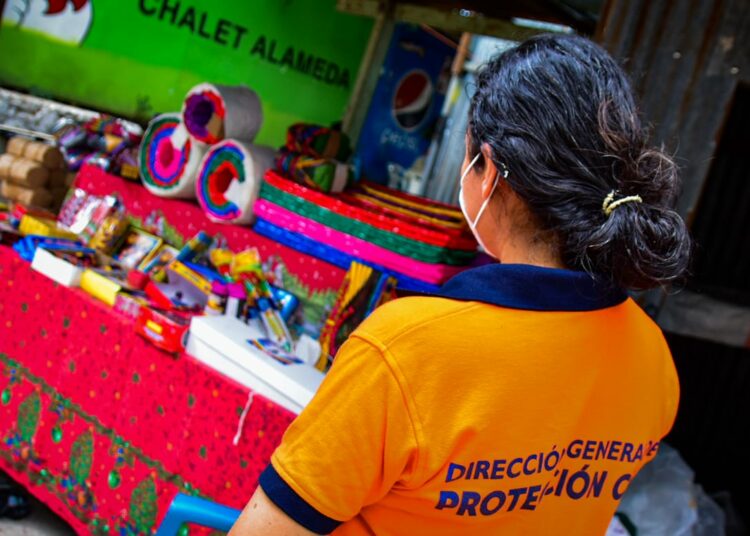 Protección Civil realiza inspecciones en comercios de ventas de pólvora