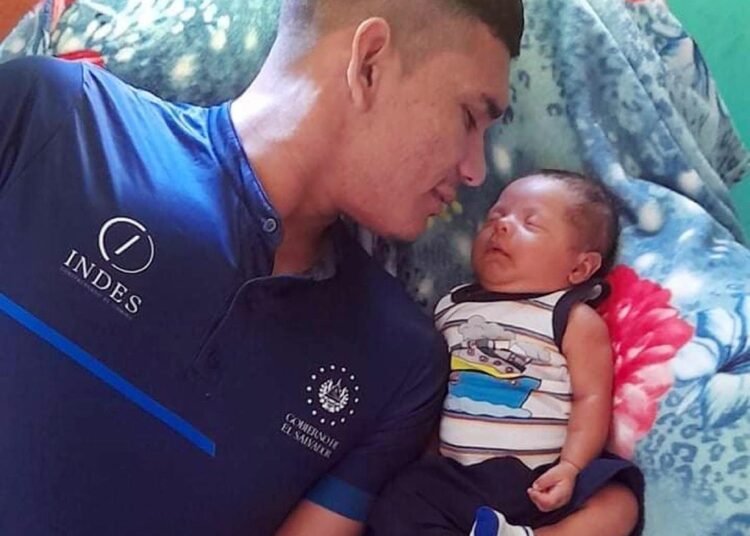 Rubén Batres recibe el alta médica y regresa a su casa