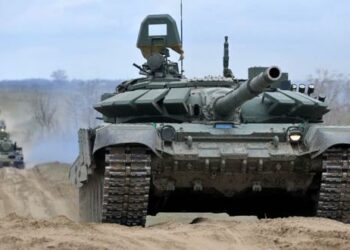 La OTAN manifestó estar profundamente preocupada por la acumulación de tropas rusas en la frontera con Ucrania