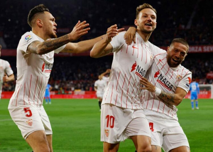 Sevilla FC 2-1 Atlético de Madrid: Los andaluces se aferran a La Liga