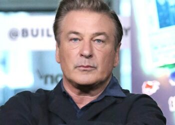 El actor Alec Baldwin elimina su cuenta de Twitter después de su primera entrevista desde el accidente de ‘Rust’